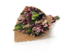 Load image into Gallery viewer, Bloomsy L
